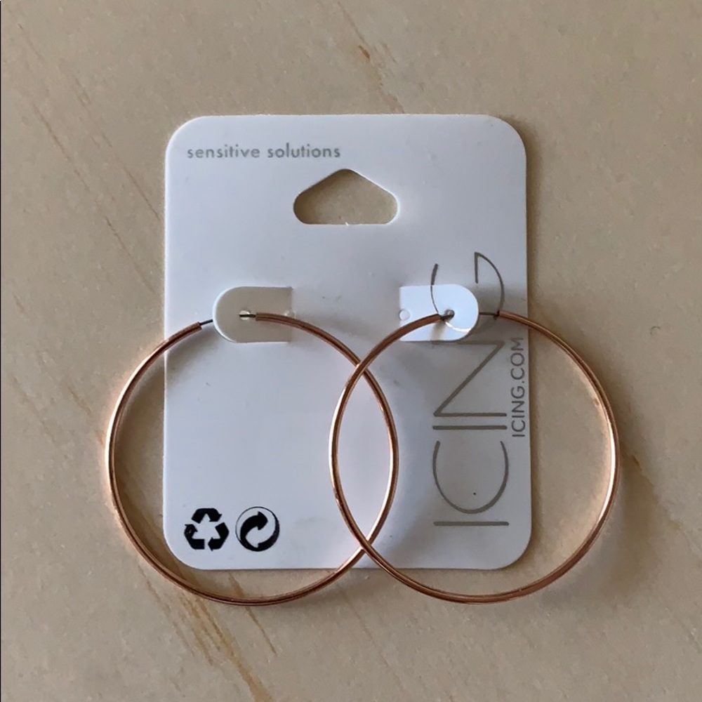 rose gold hoop earrings